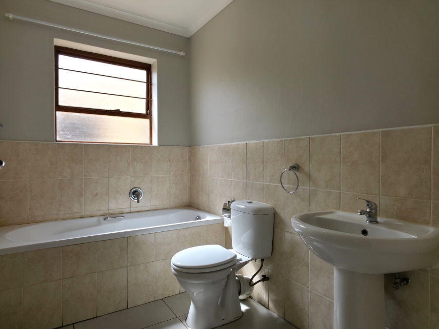 2 Bedroom Property for Sale in Wavecrest Eastern Cape